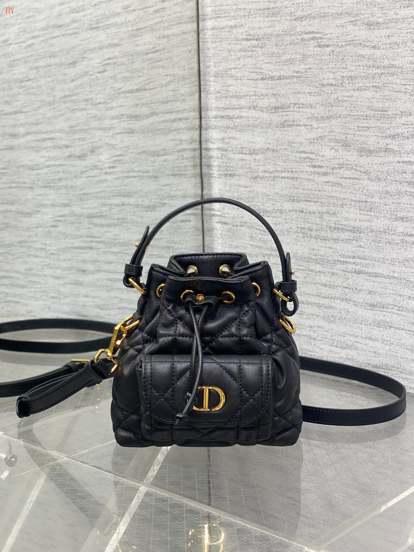 D24